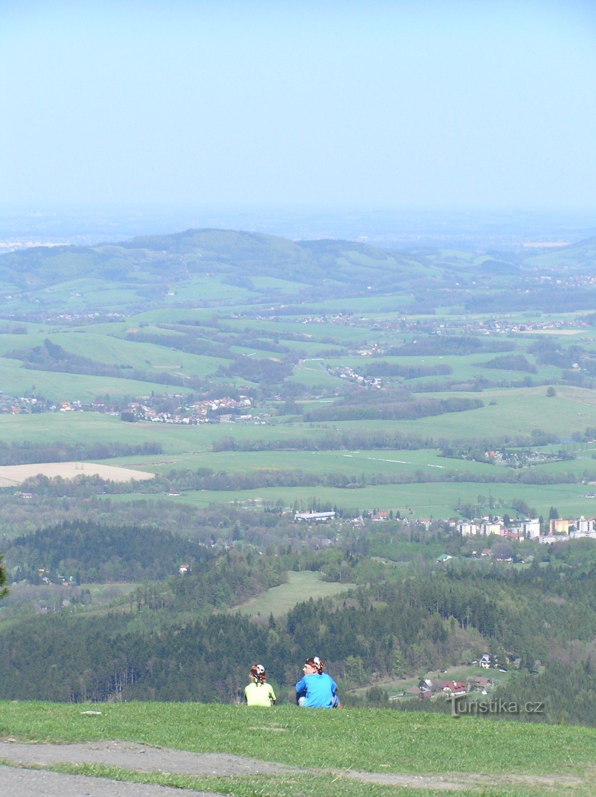 Näkymä Frenštátille, Tichoulle, Kozlovicelle