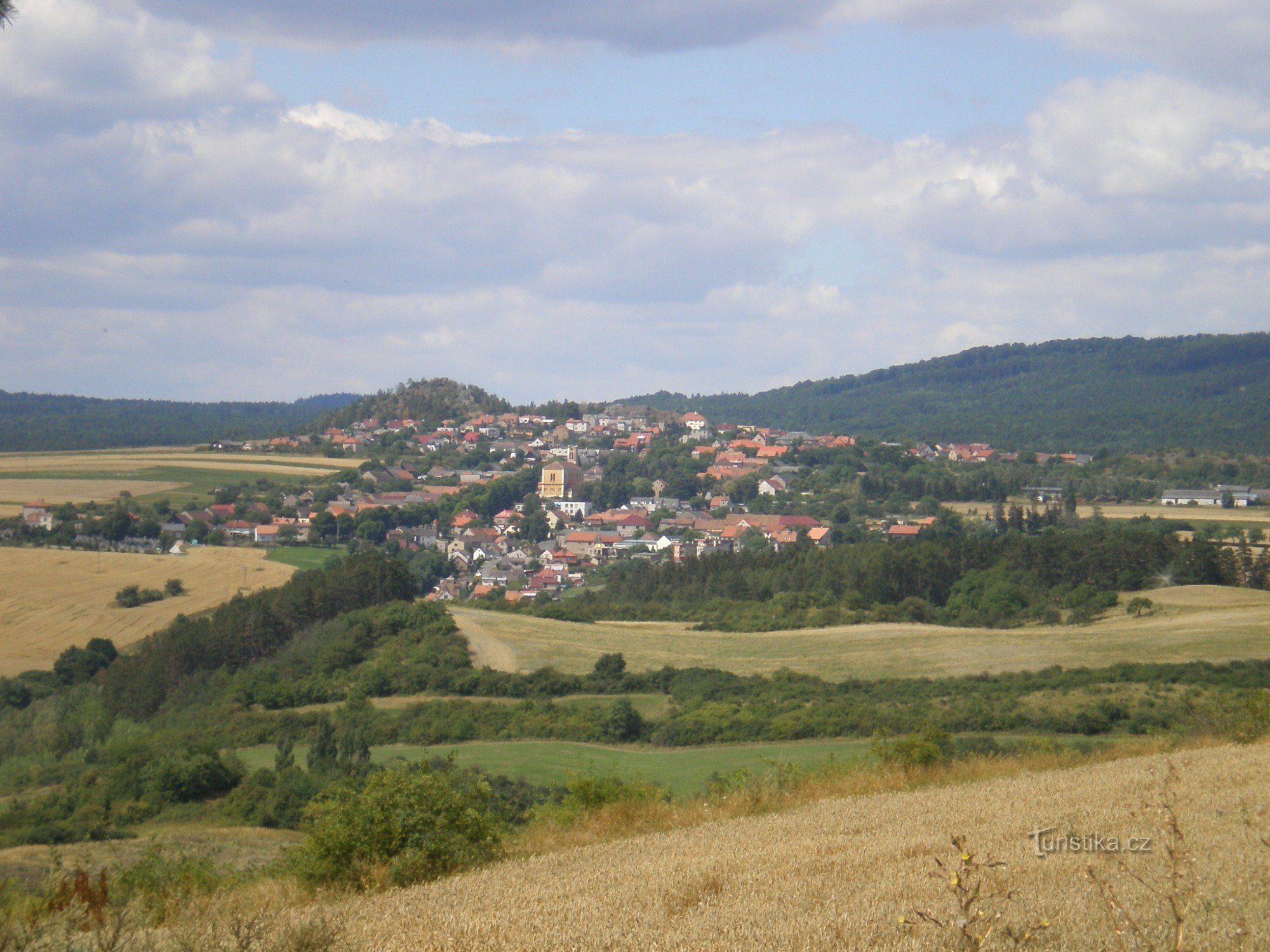 Hudlice kilátása V. felől