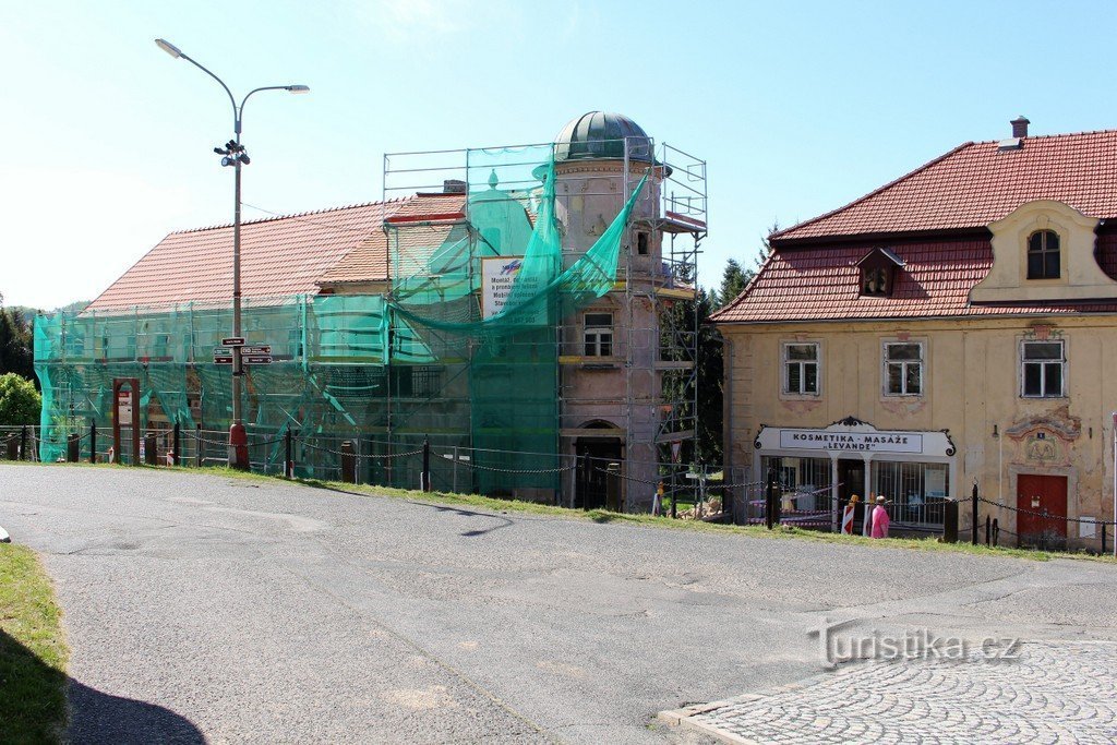 Widok na obserwatorium