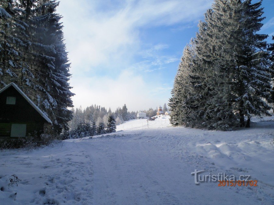 vista de Kamenná chata y torre mirador Tetřev