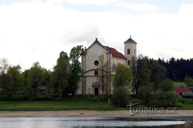 vista da igreja