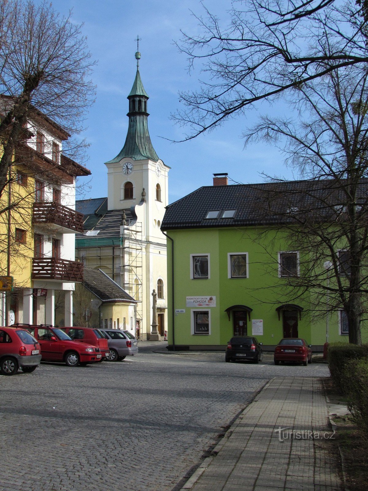 Blick auf die Kirche