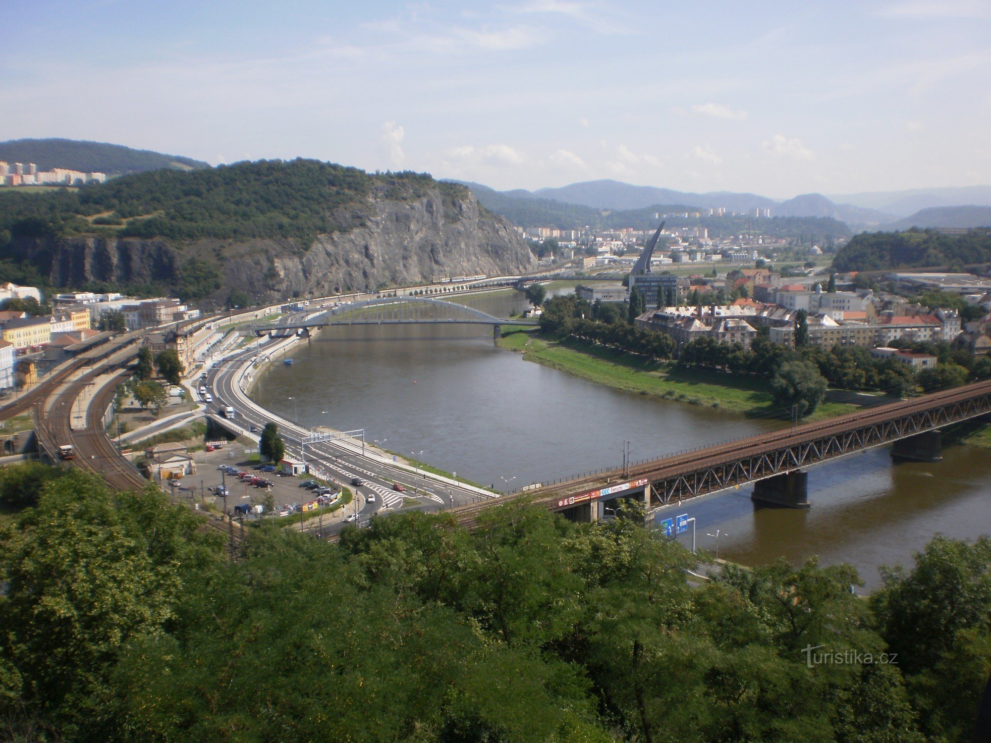 vista del Elba y Mariánská hora