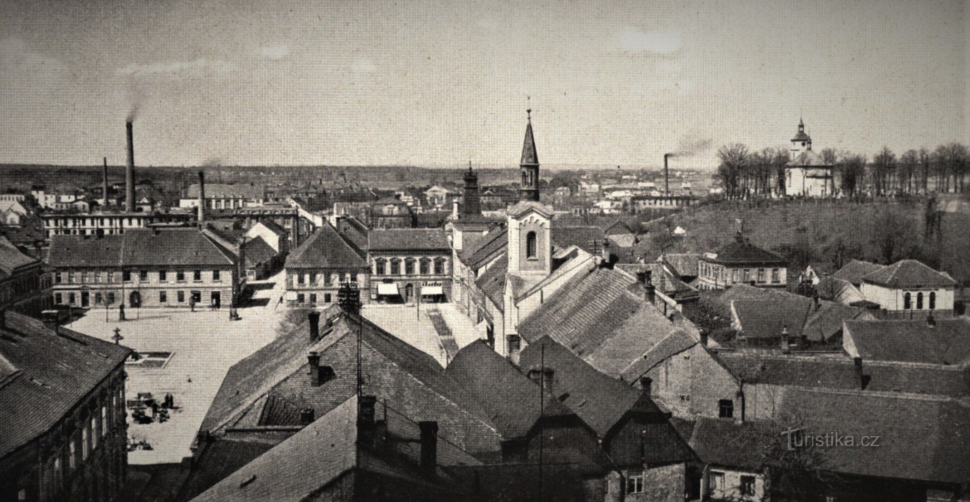 Vue de la place au début des années 30 (Třebechovice pod Orebem)