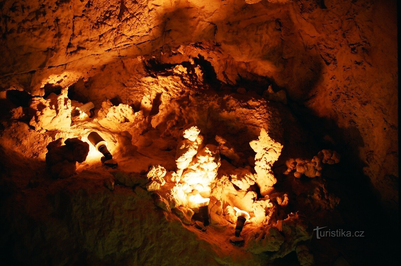 Pohled na nejrozlehlejší část jeskyně na Turoldu