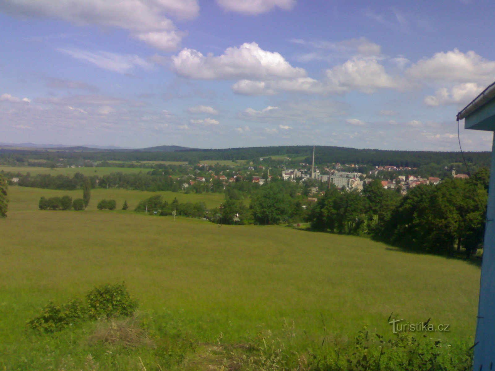 Vue de la nouvelle ville sous Smrkem