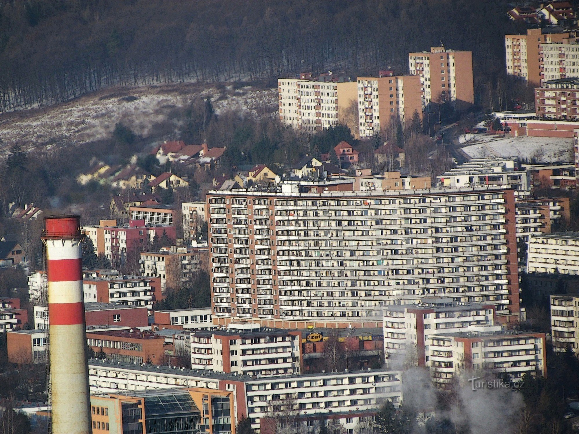 pogled na tovilište s padina Tlustá hora