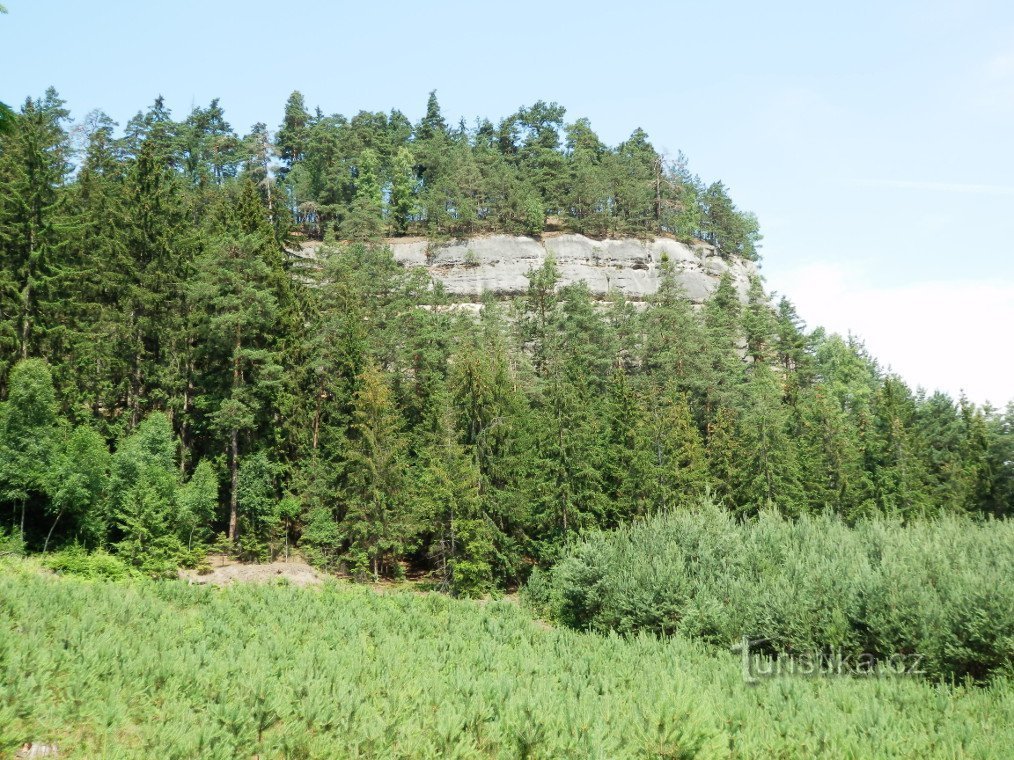 Blick auf Široký kámen von Südosten