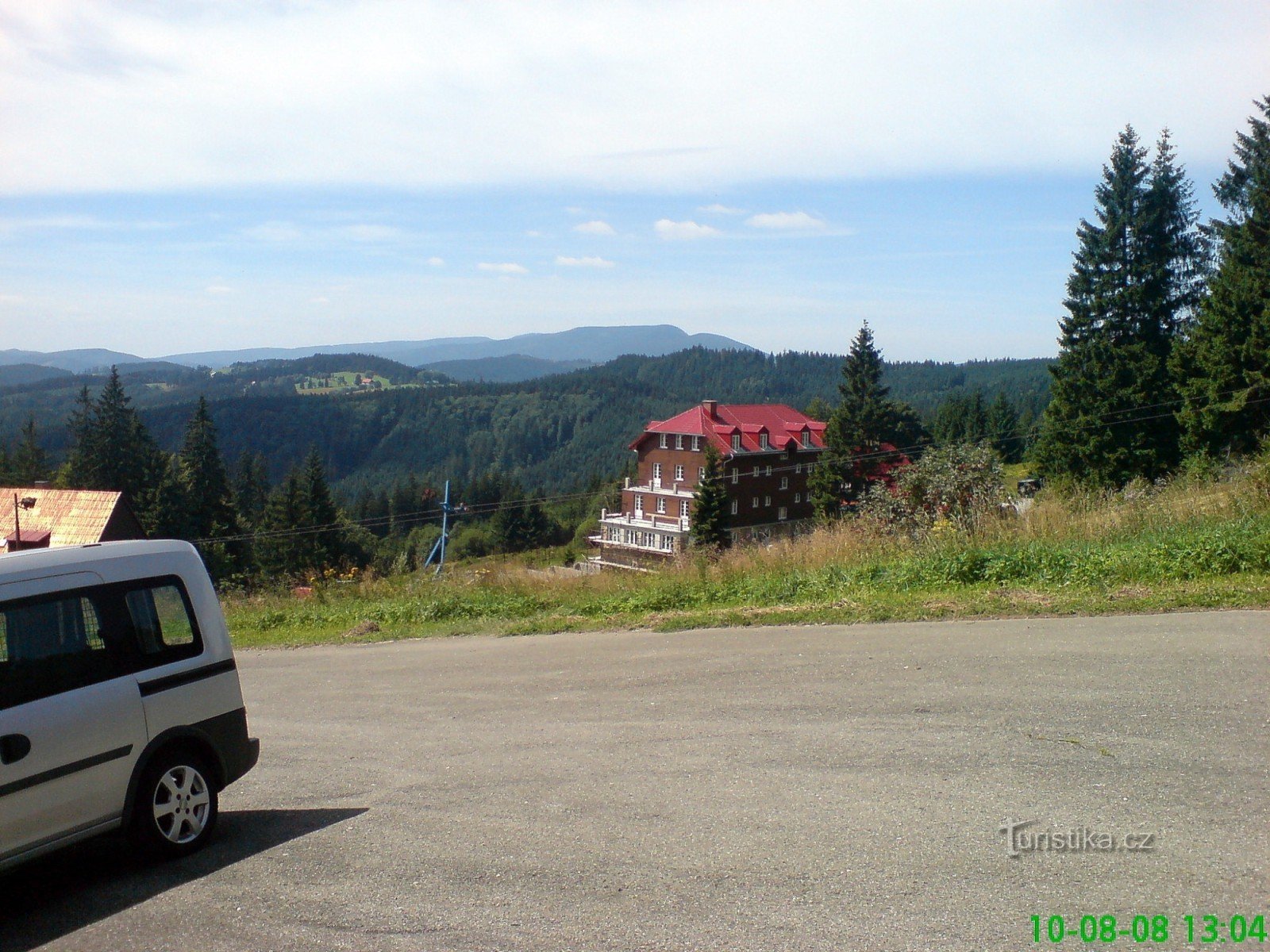 Ansicht von Sulov von der slowakischen Seite