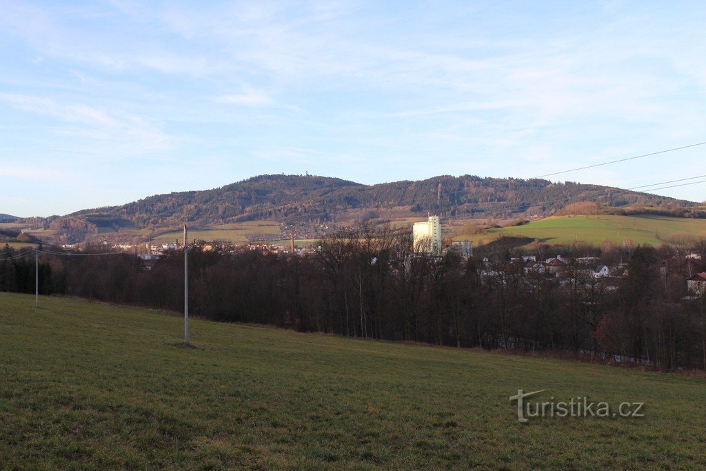 Vue de Svatobor et de la ville