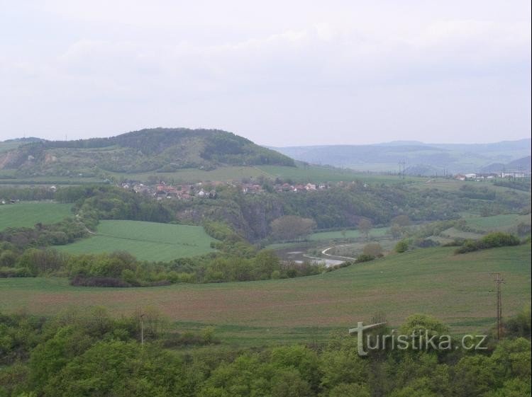 view of Tetín from Serbia