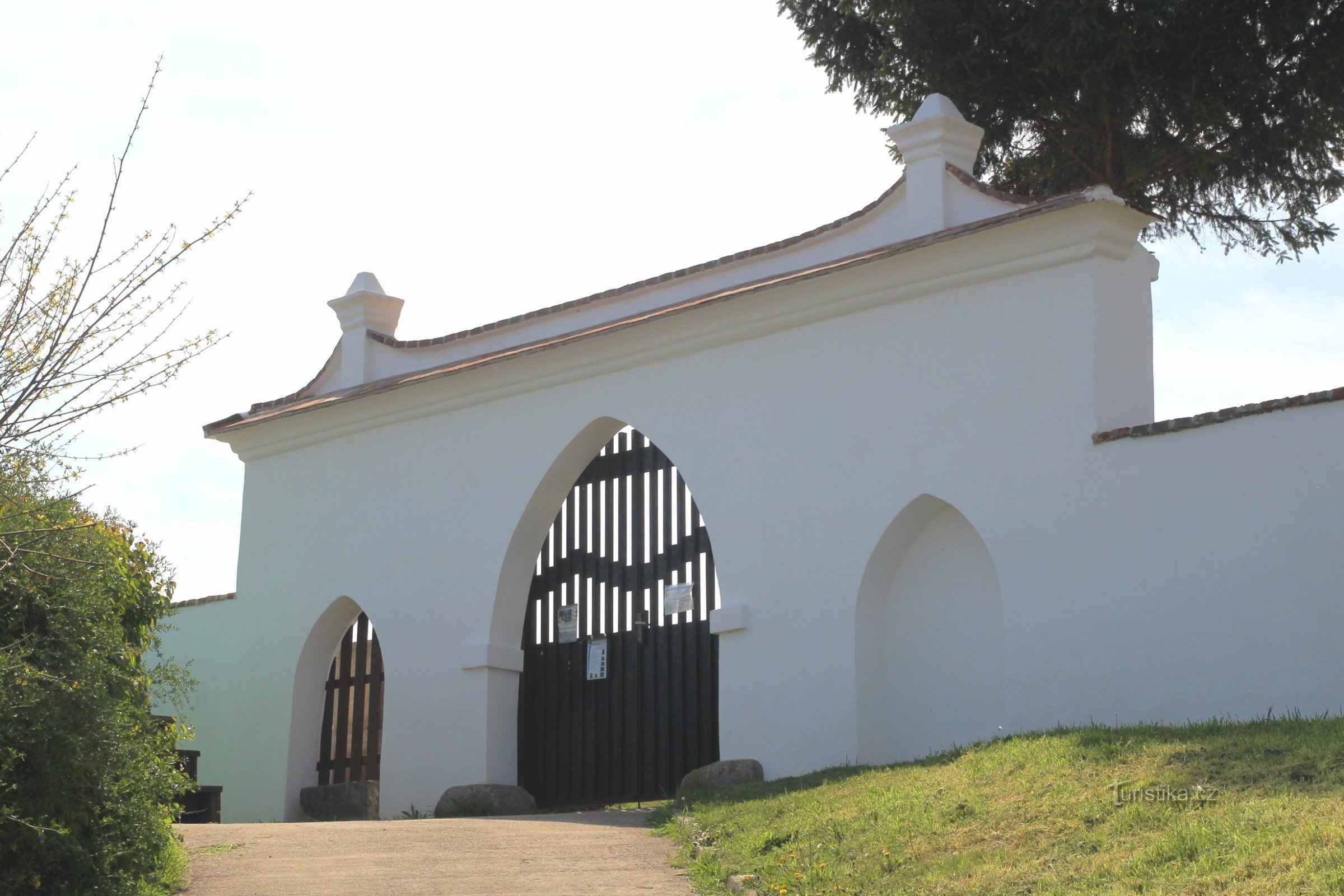 View of the entrance gate of the cemetery