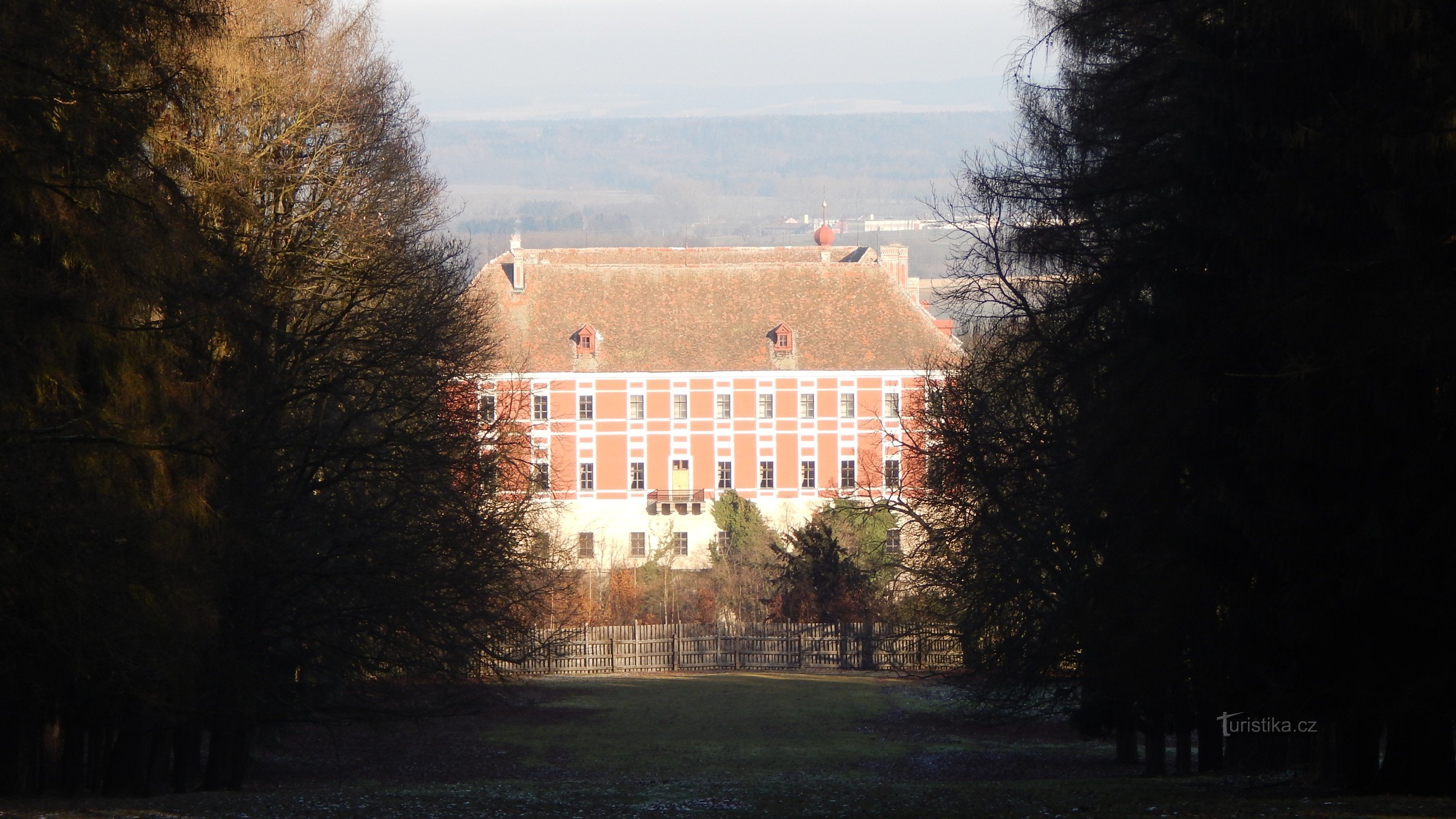 vue du château depuis le terrain