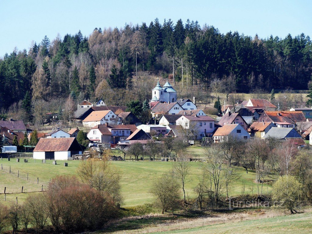 Udsigt over Zborovy fra nord