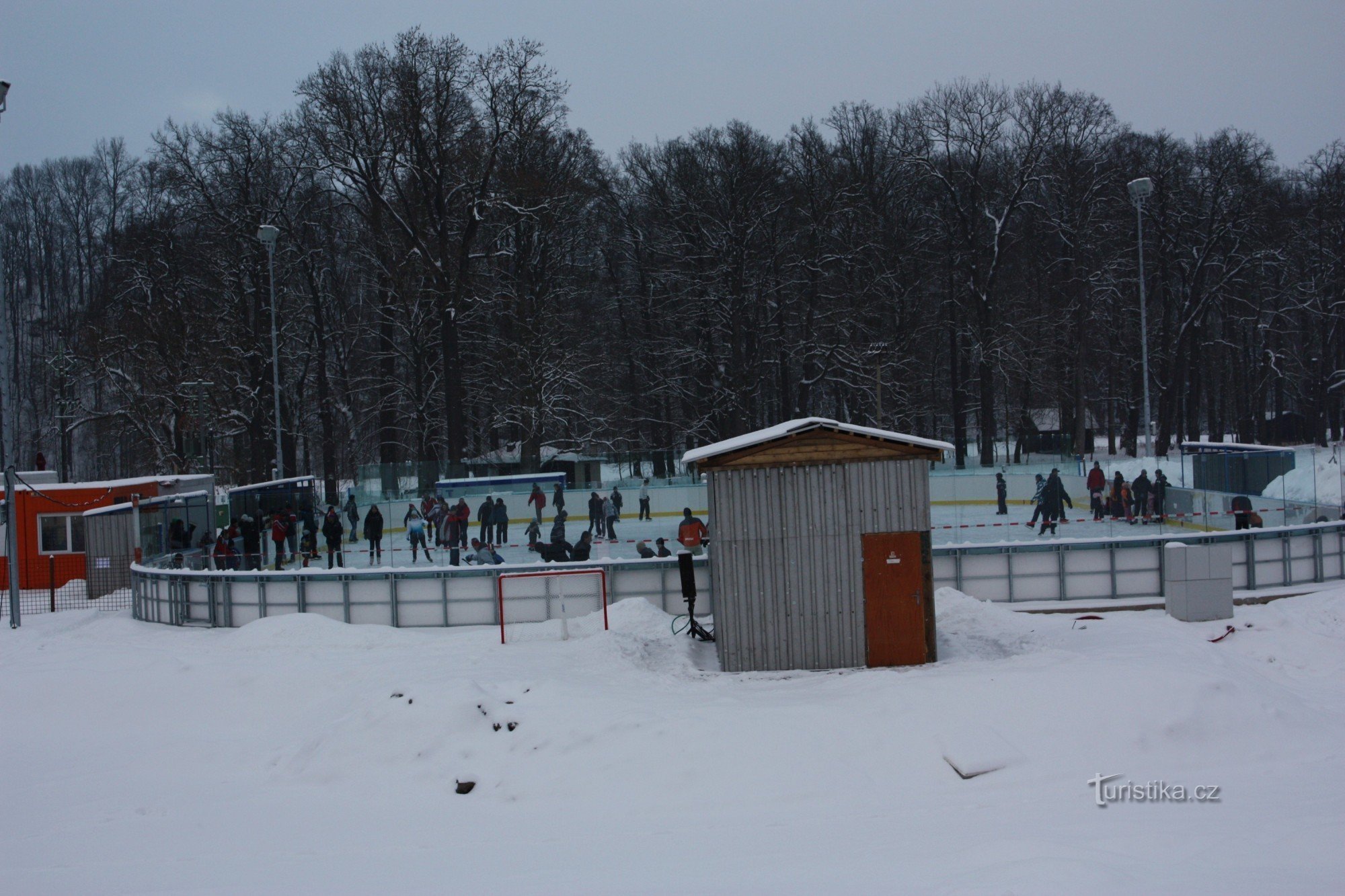 Veduta dello stadio invernale di Žamberk dalla strada per Jablonná nad Orlicí