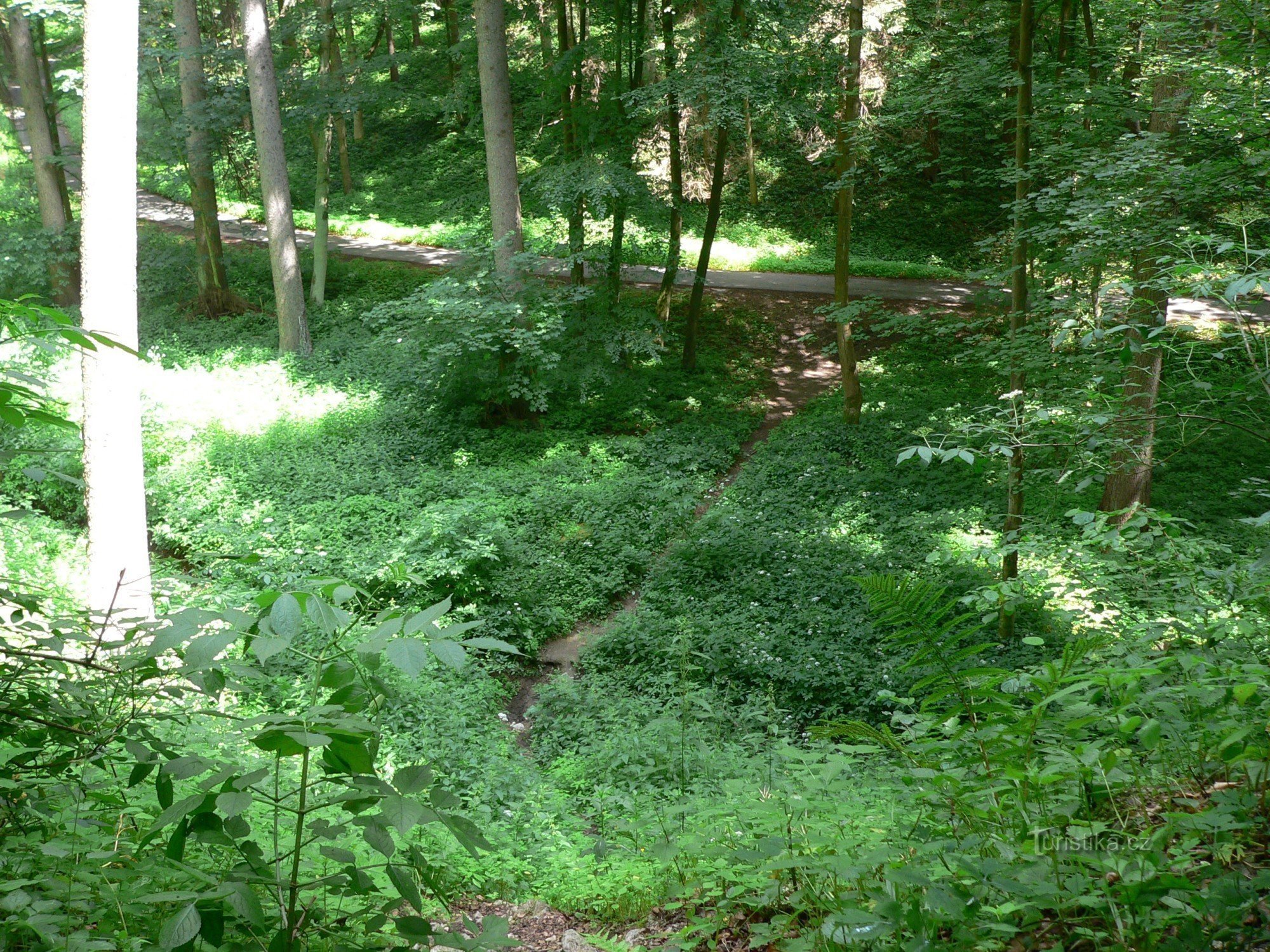 Blick von einer der Höhlen auf der Route