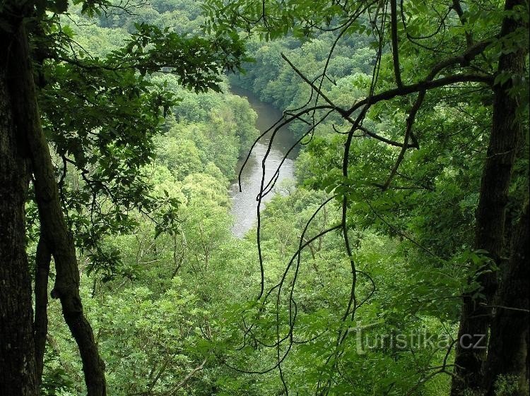 widok ze skrzyżowania nad Šobes na zachód 2