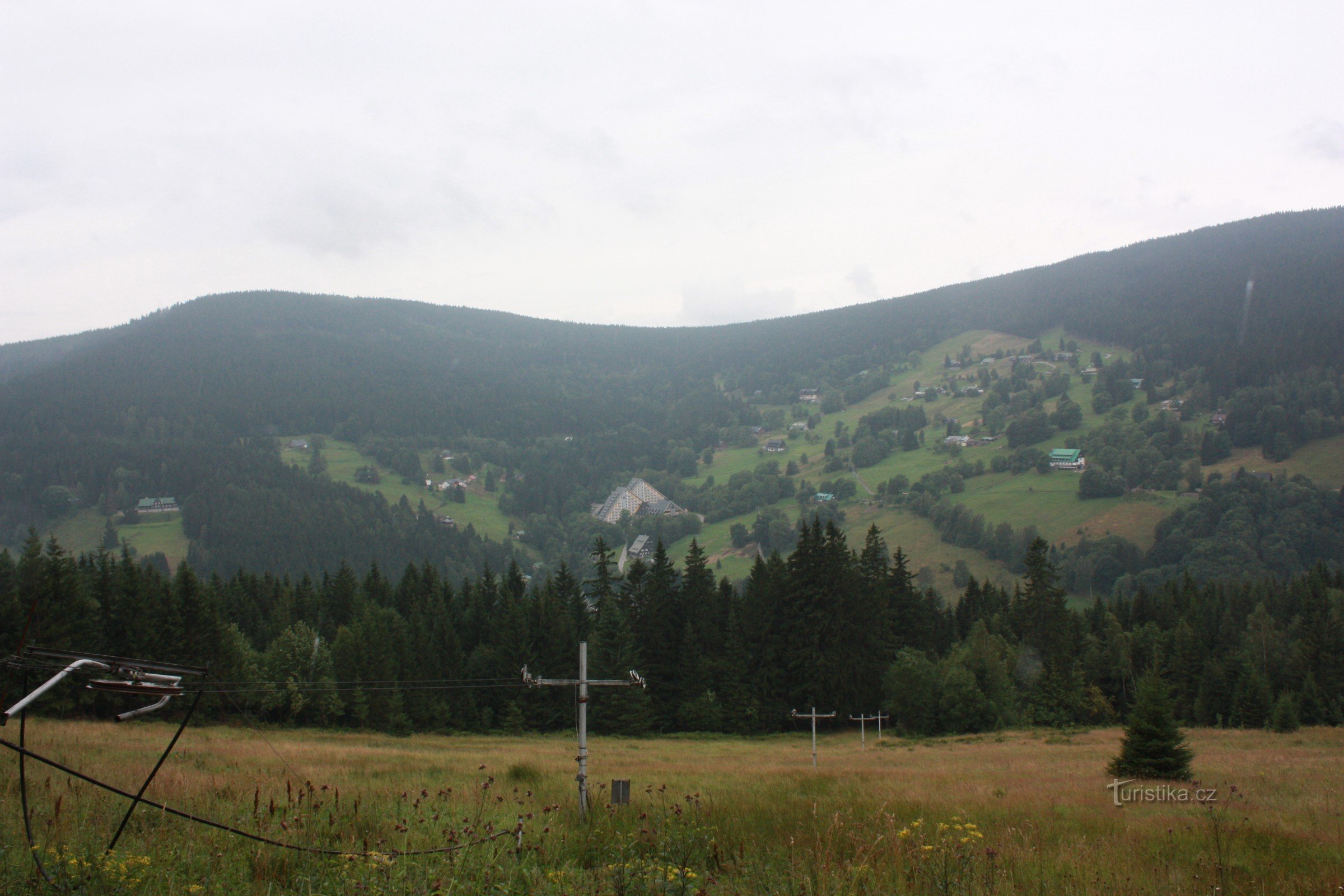 Utsikt från korsningen Pod Hromovkou