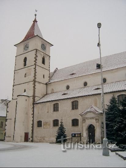 Pohled od zámku