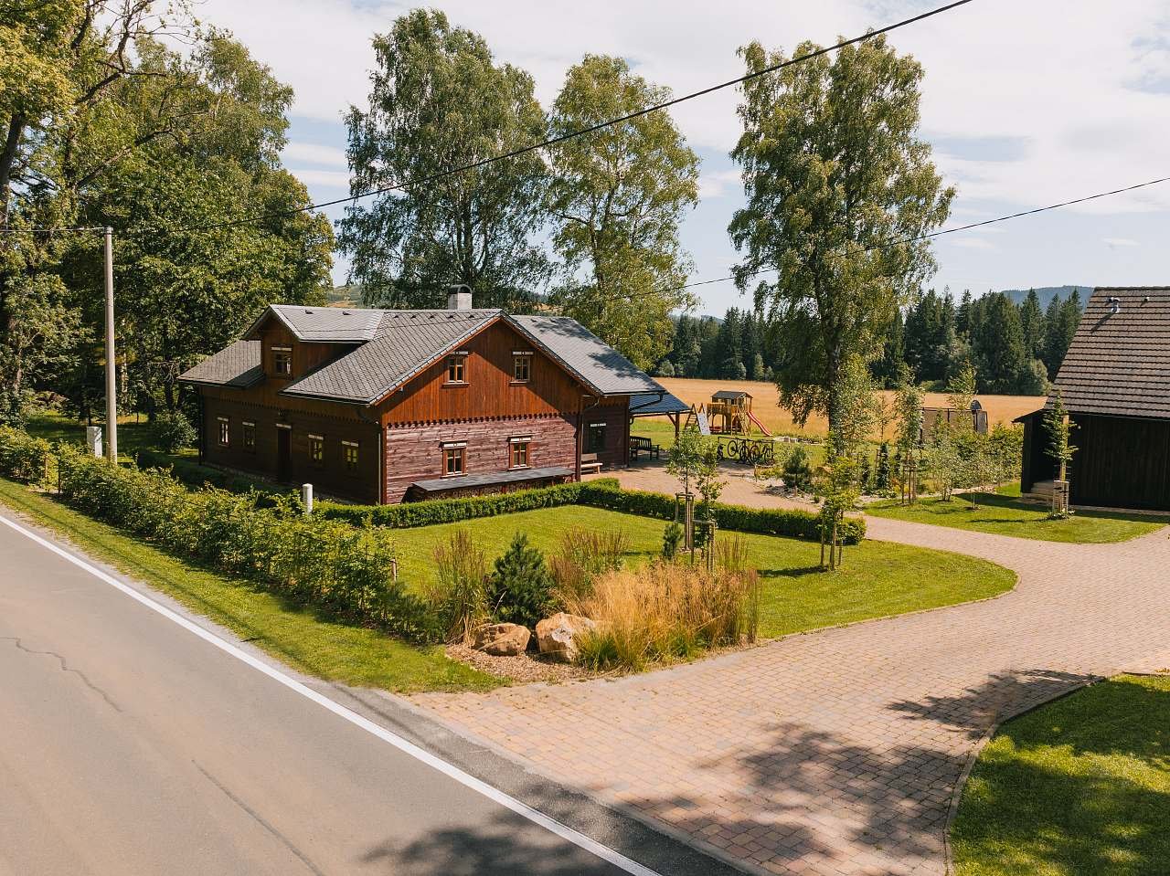 Pohled příjezd