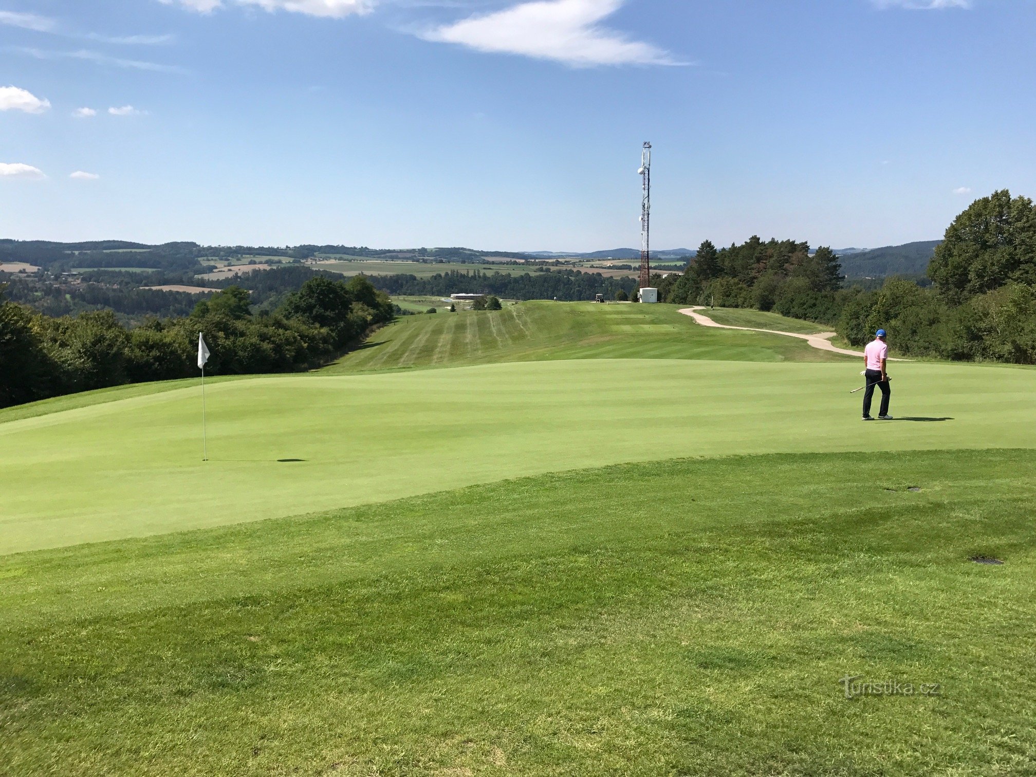 vue du green du 4ème trou