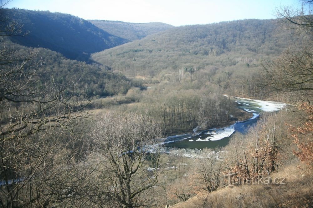 vista desde la cresta sobre Šobes