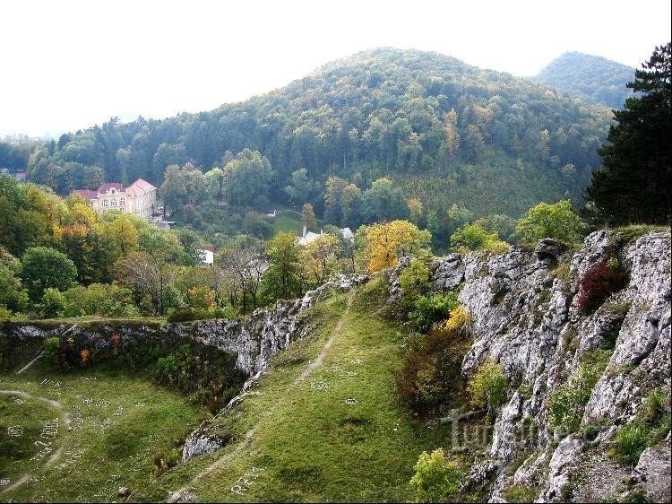 Widok z Kamenárki na Kotouč