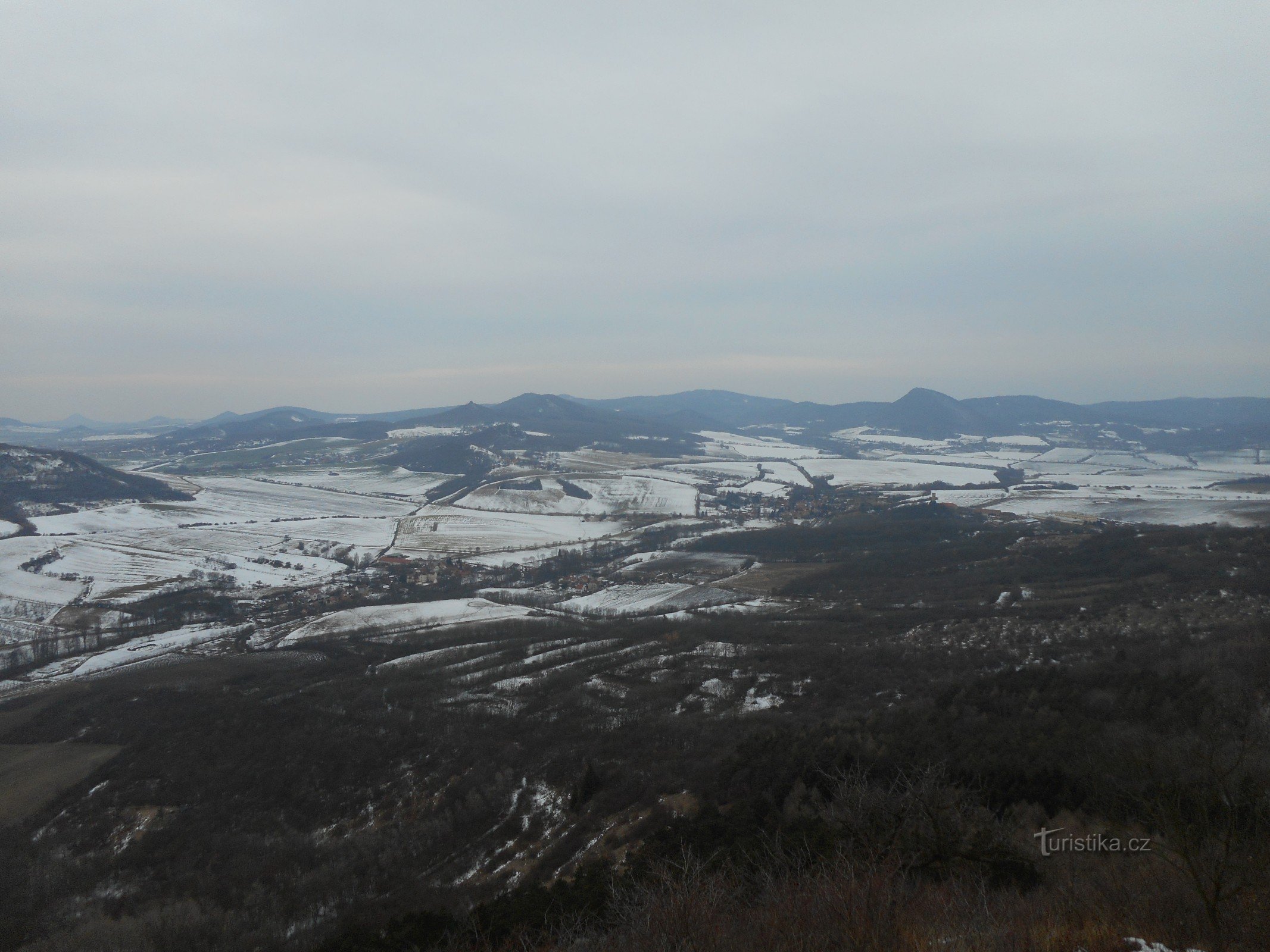 Blick von Košťálov nach Südwesten....