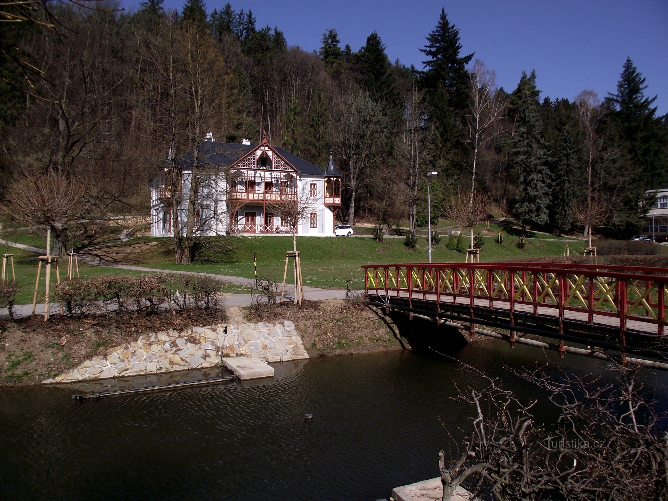 vedere de la Lázeňské náměstí