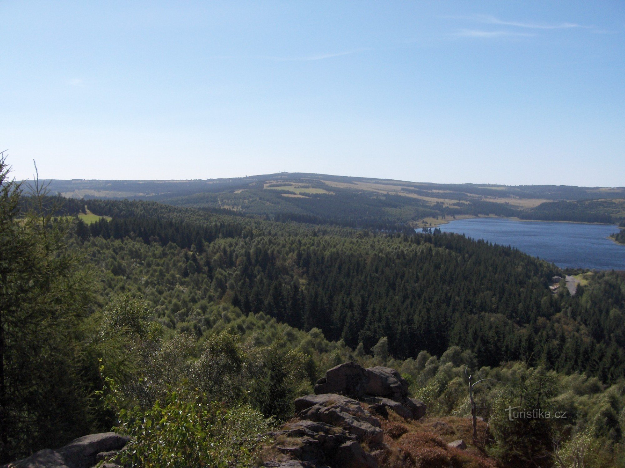 view from Puklé skály to Loučná