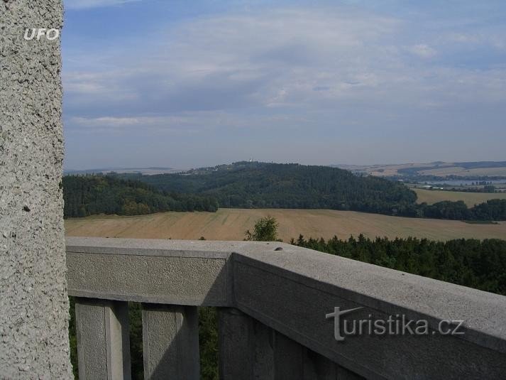 Aussicht vom Aussichtsturm auf dem Hügel Cvilín