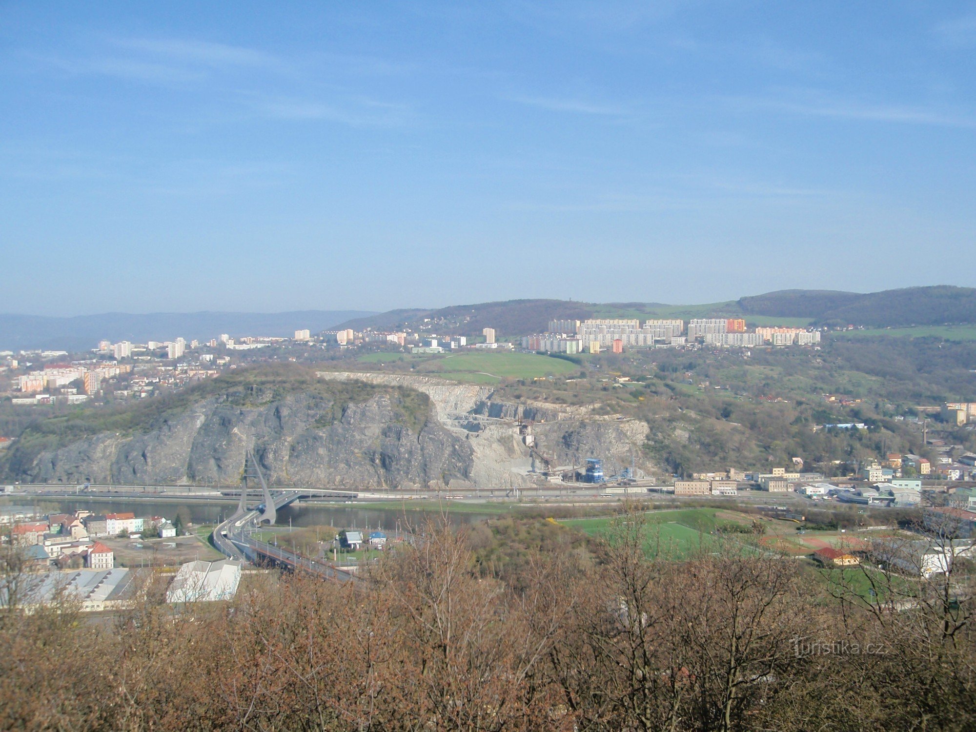 Widok z punktu widokowego Ústí - Mariánská skála