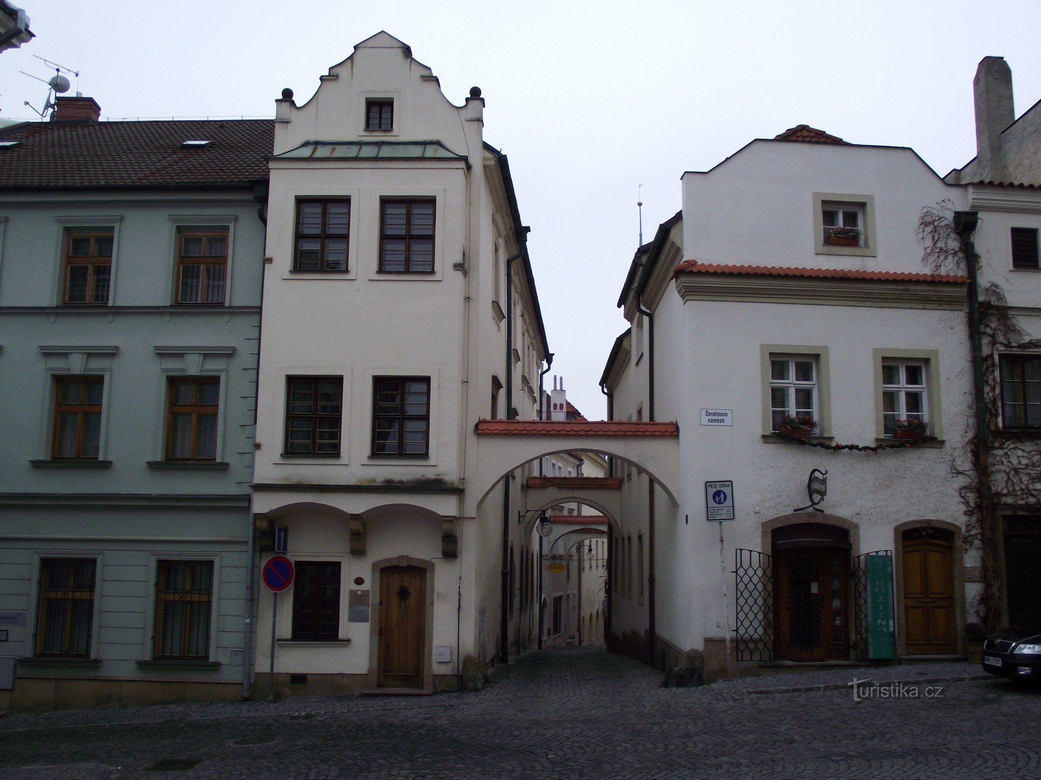 Vue depuis Žerotínov nám.