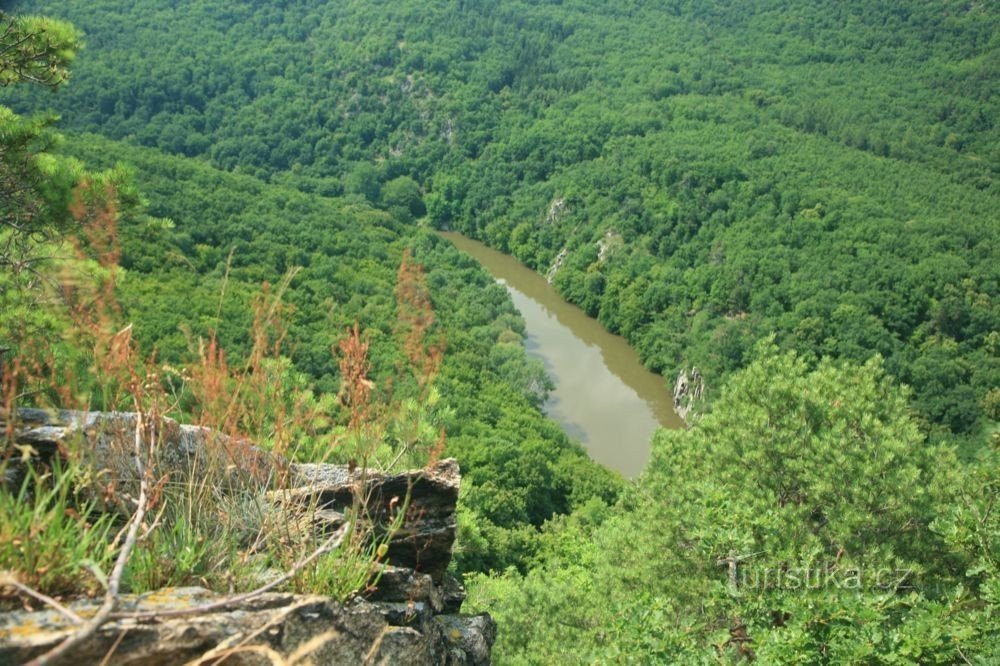 vista de Sealsfield Stone a montante do Dyge