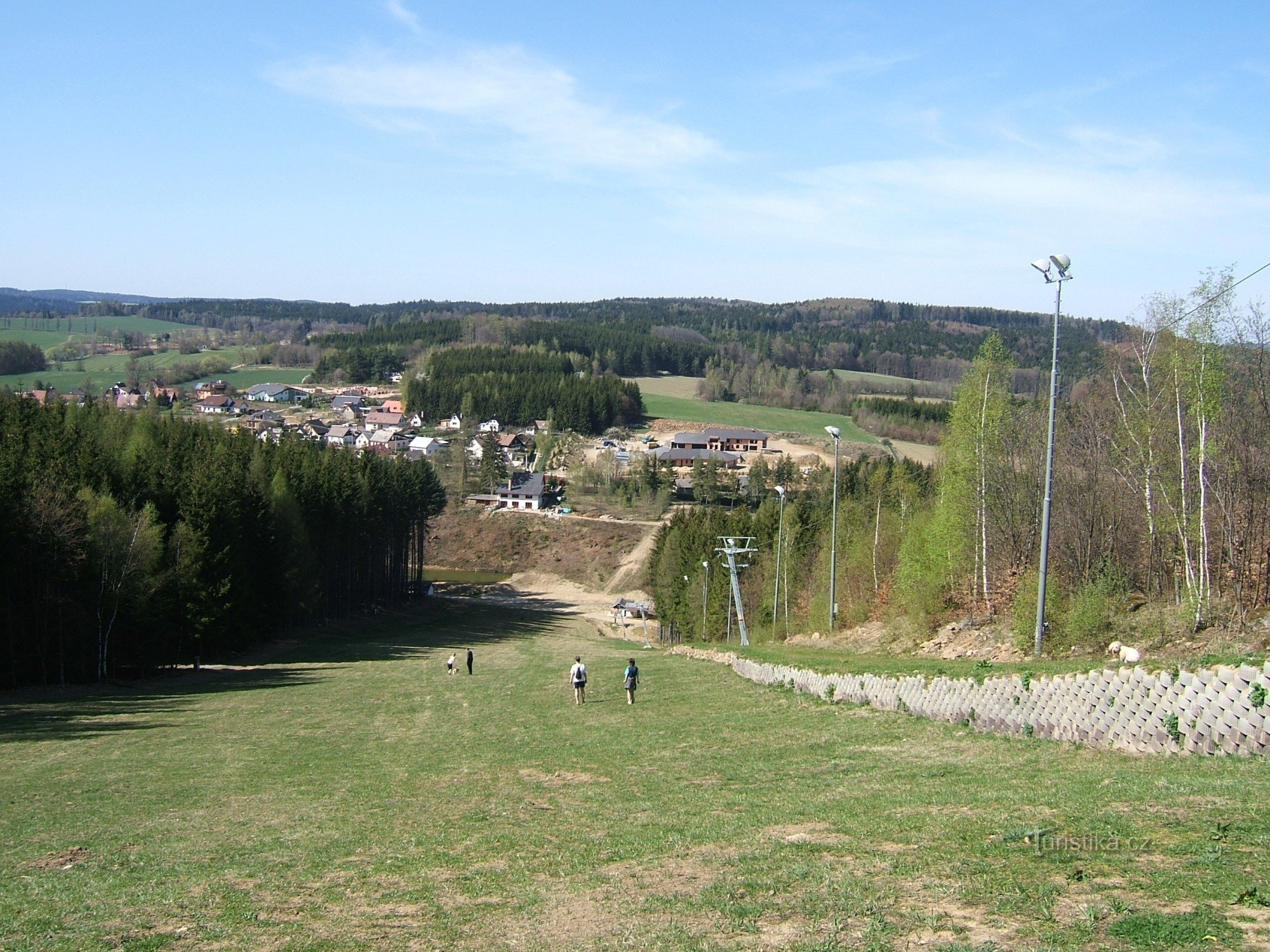 Vue depuis la pente vers Zborna