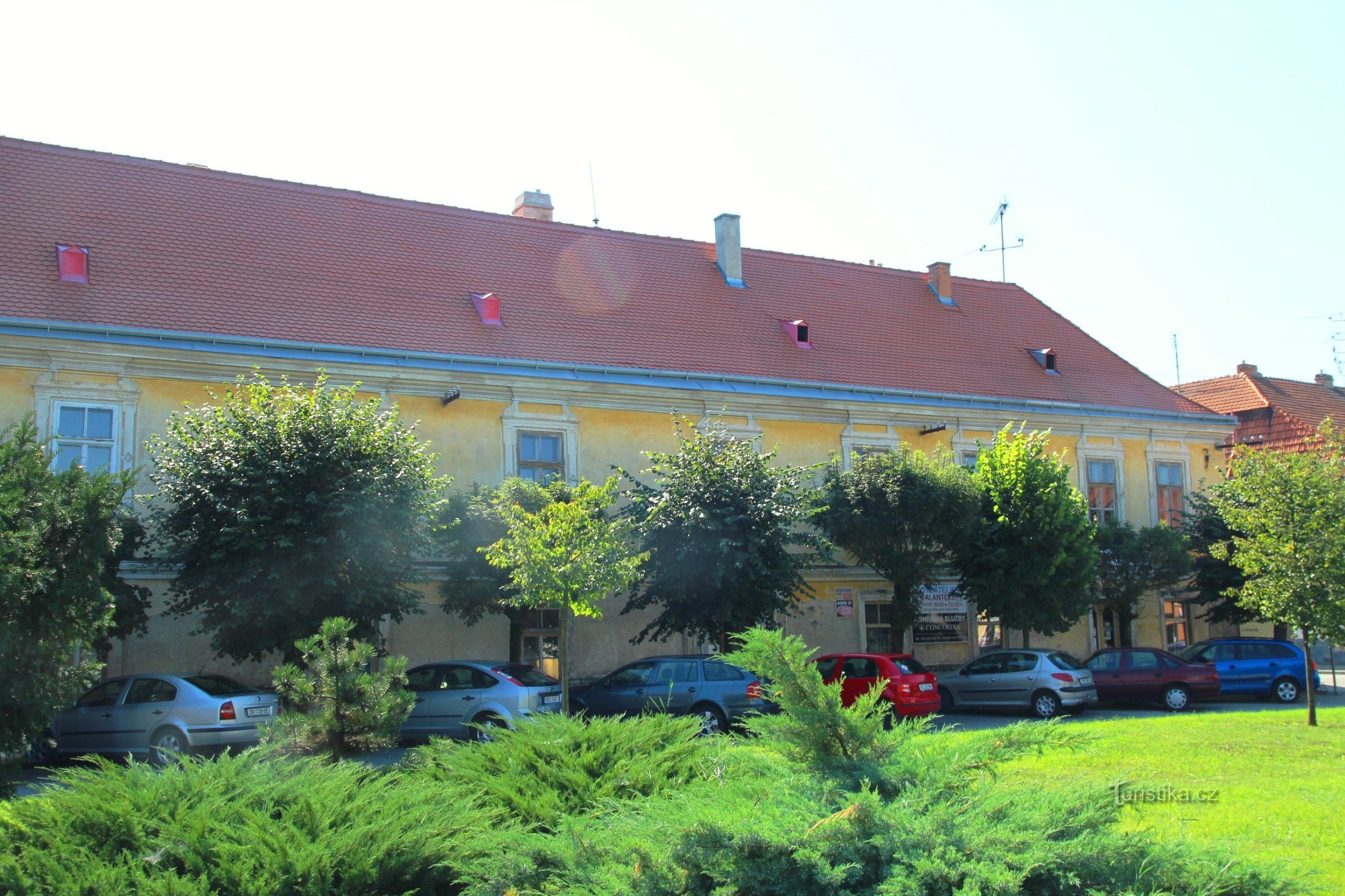 Pohořelice - nekdanji hotel Pfann, pogled s trga Svobode