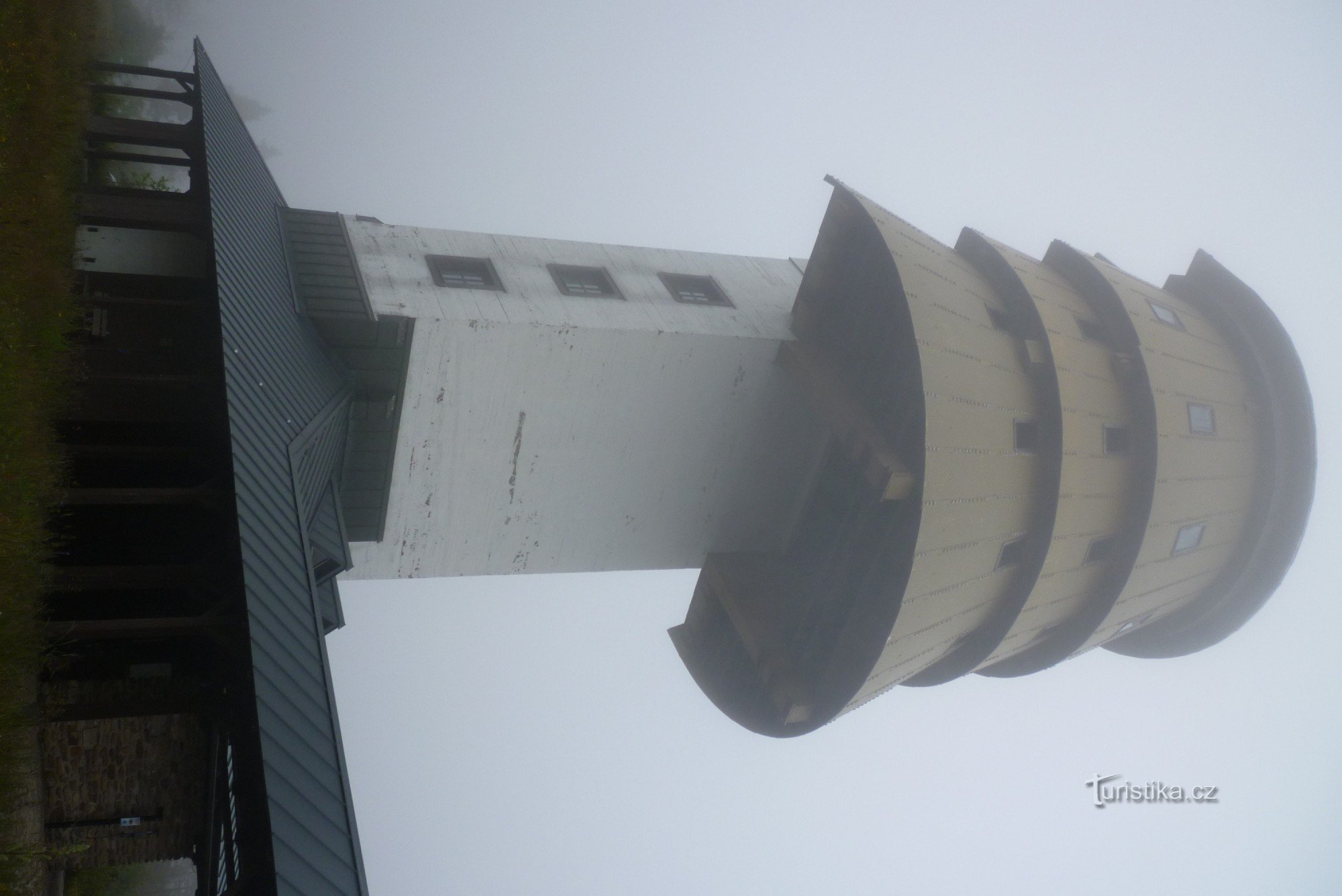 Meridiano - torre de vigilancia