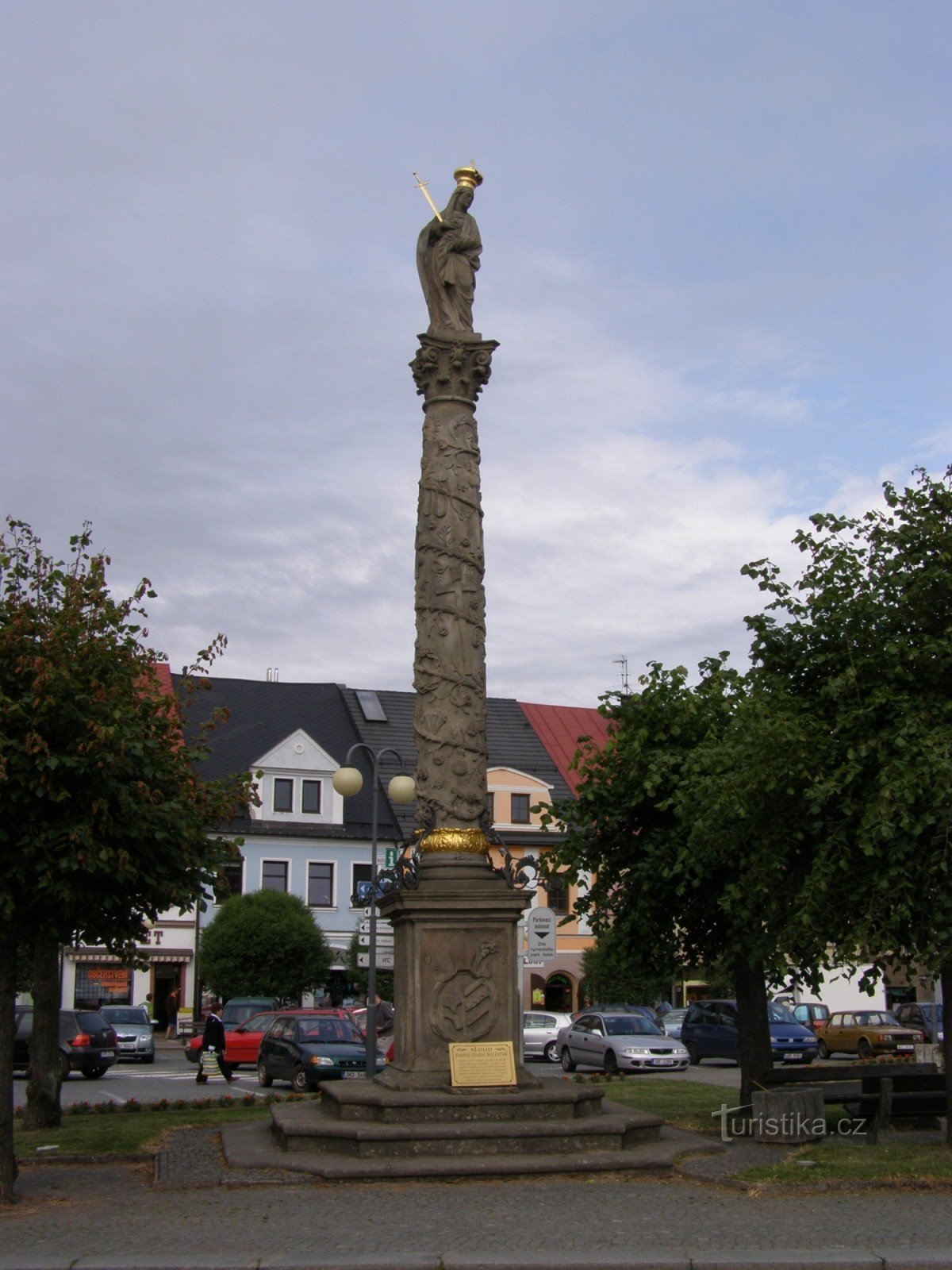 Police nad Metují - Columna mariana con una estatua de Nuestra Señora