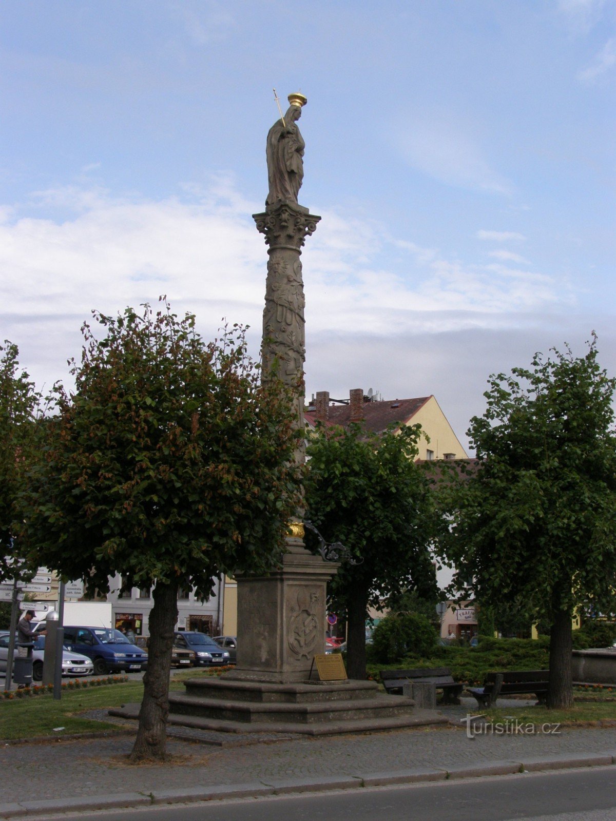 Police nad Metují - Colonna mariana con una statua della Madonna