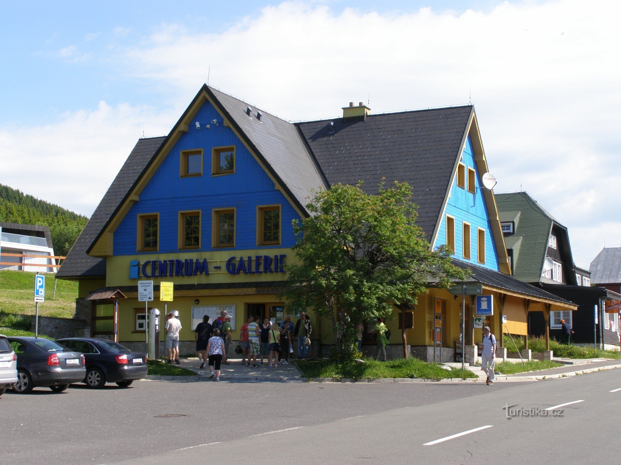 Border huts - info center