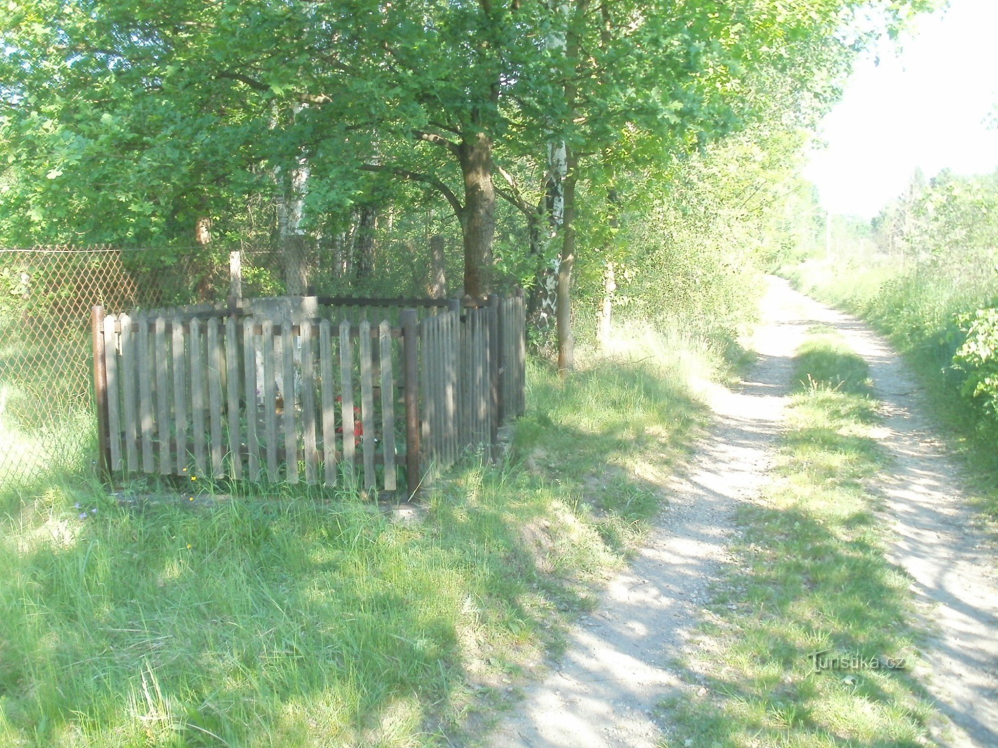 mémorial à M. Říčař près de Týniště nad Orlicí