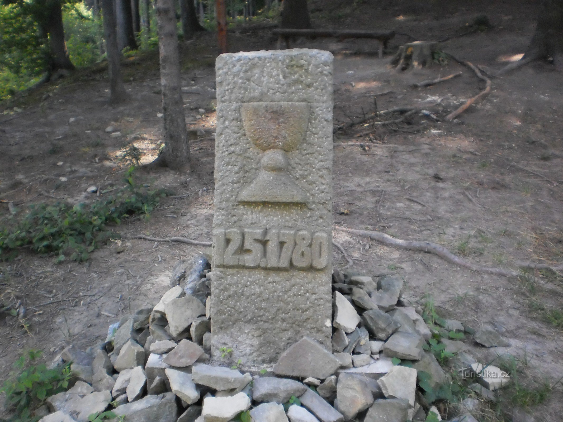 Denkmal für das geheime Treffen der Evangelikalen in Seninka in Vsetínsk