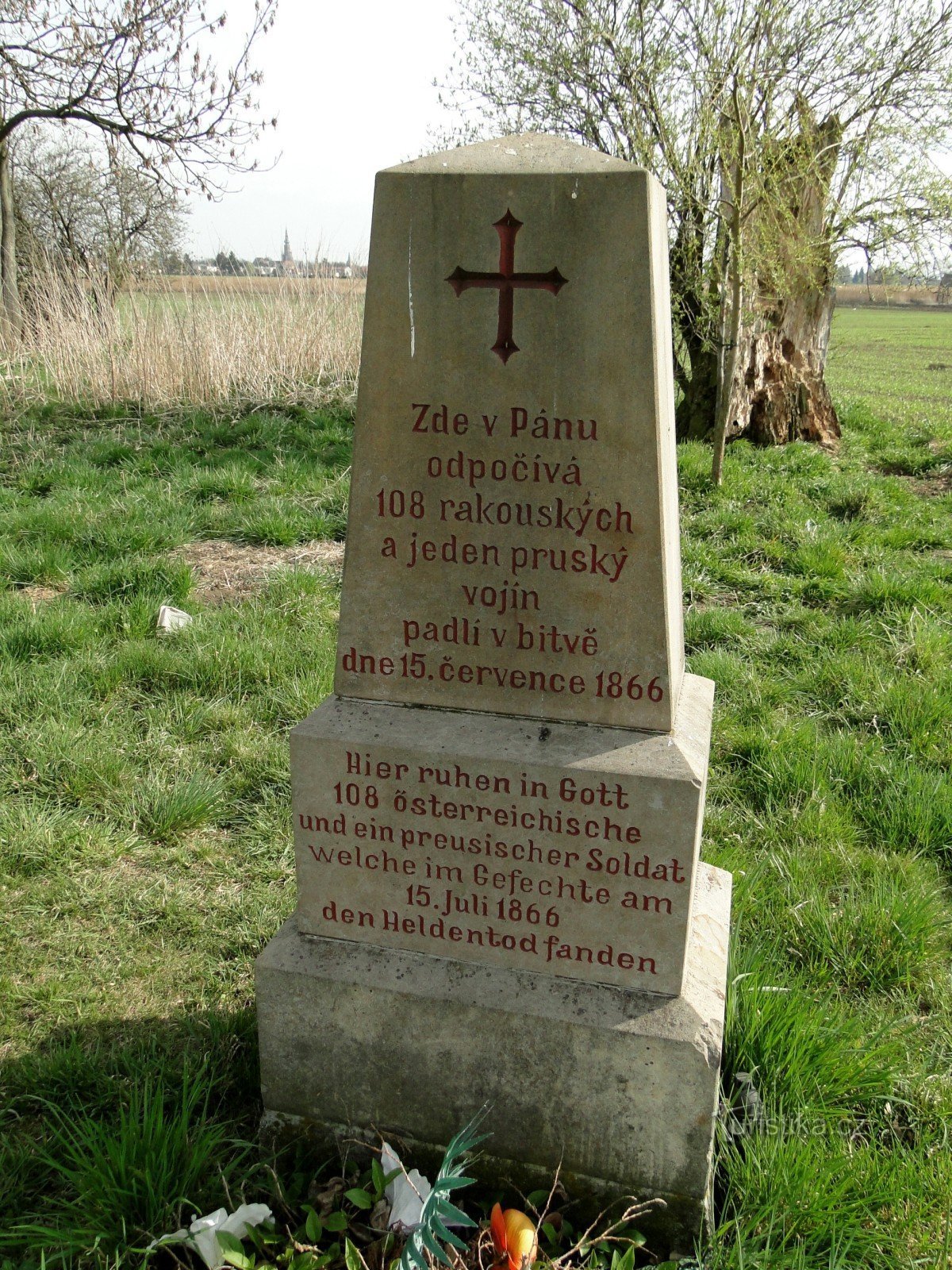 monument voor 108 Oostenrijkse en Pruisische soldaten