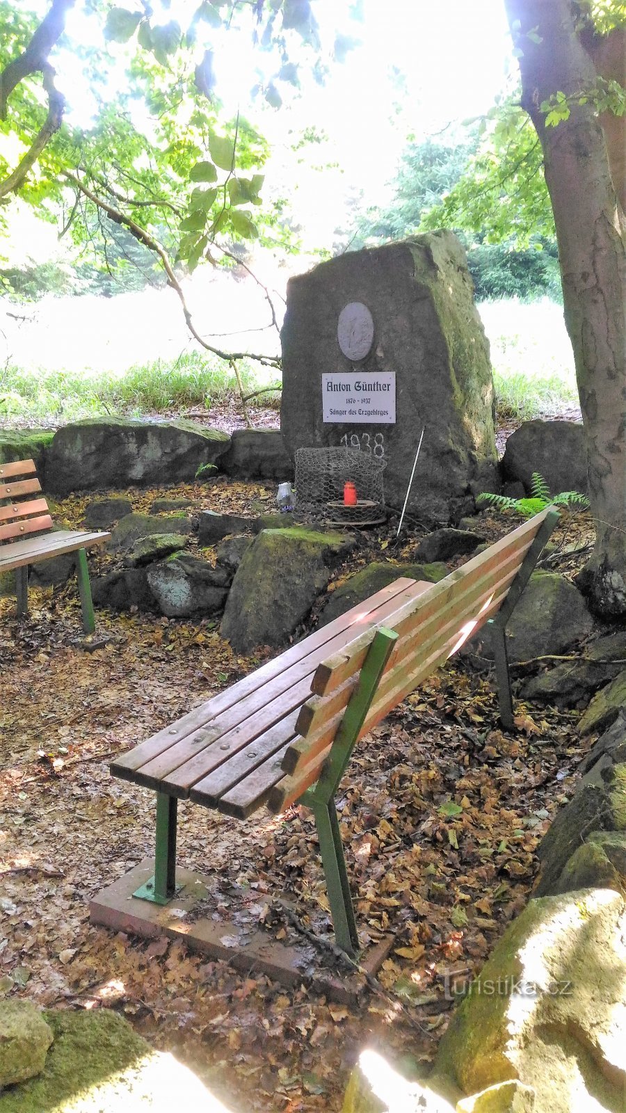 Monument à Anton Günther près de l'ancien village frontalier.