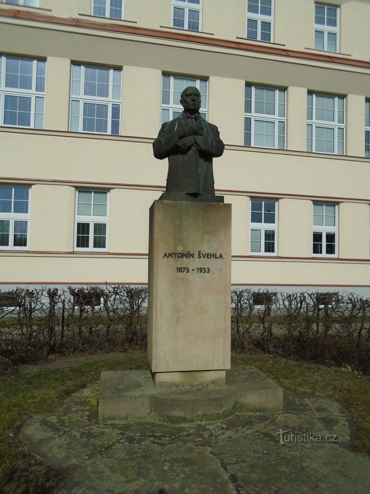 Monument till Antonín Švehla (Hradec Králové, 4.3.2018 mars XNUMX)