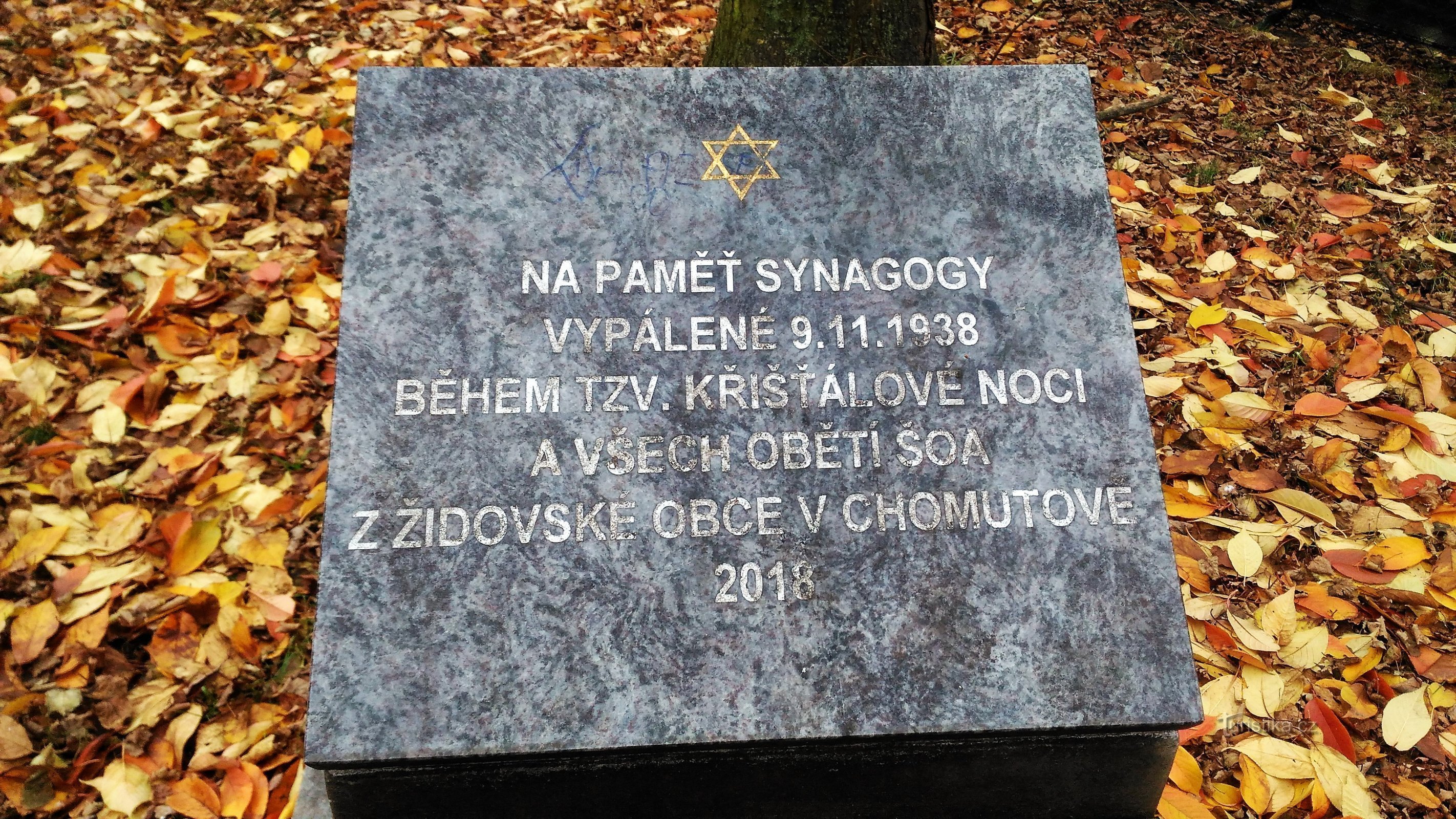 Monument över den tidigare synagogan i Chomutov.