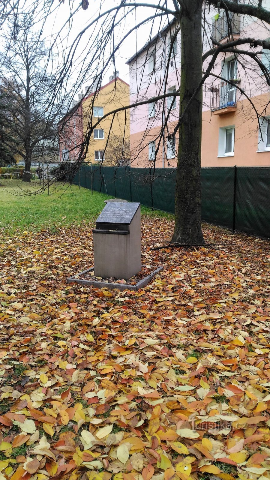 Monument for den tidligere synagoge i Chomutov.