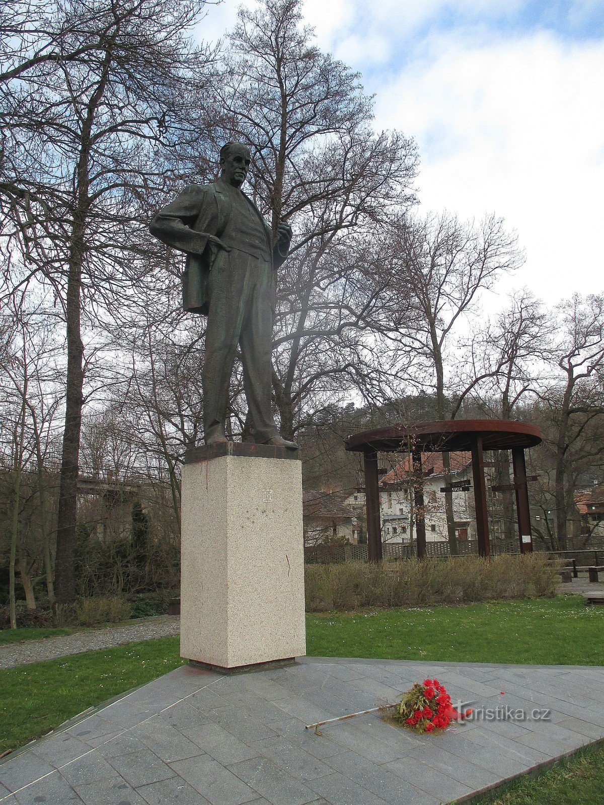 Monument to the workers' president in Zákolane