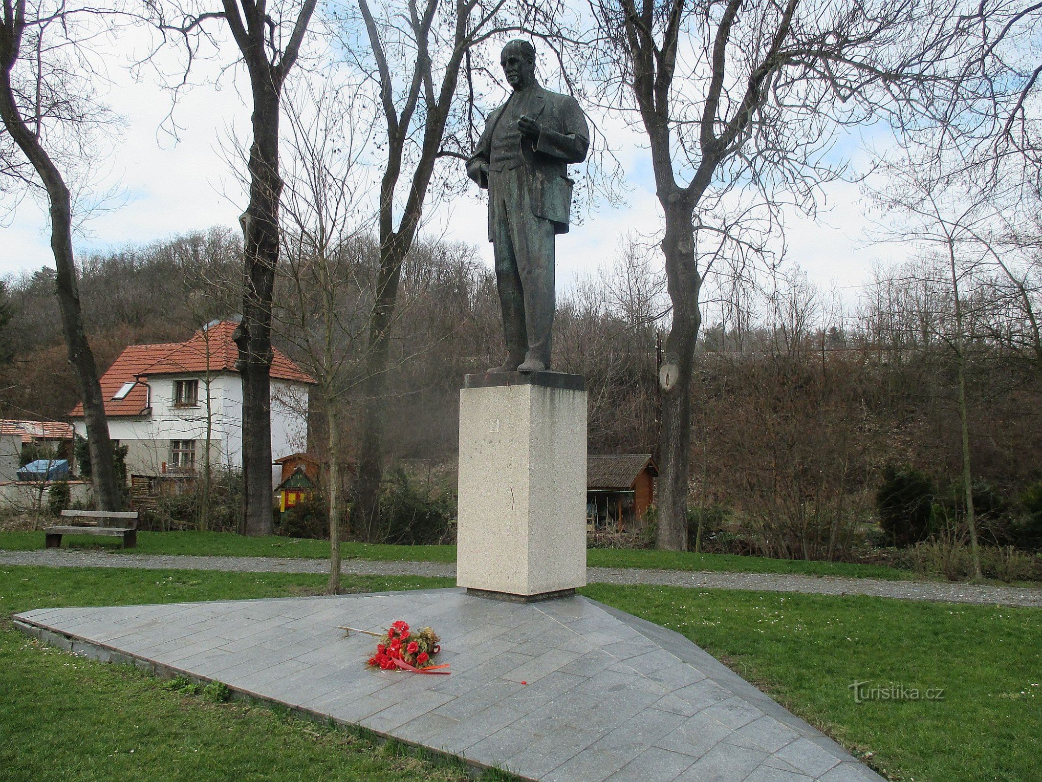 Monument au président des travailleurs à Zákolane