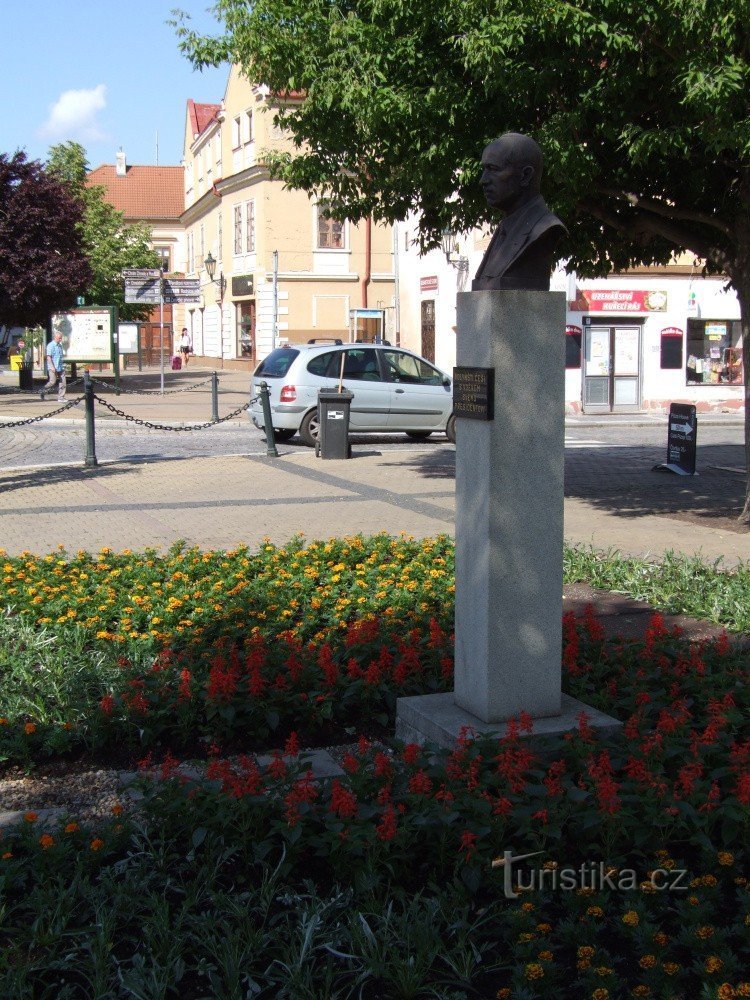 Monument til Dr. Edvard Beneš
